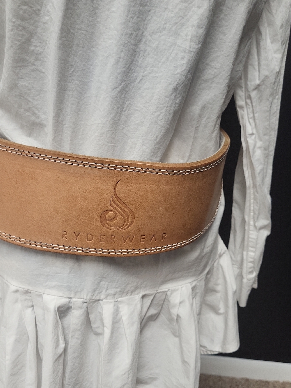 Ryderwear Tan Leather Weightlifting Belt with Double-Prong Buckle - Picture 5 of 11